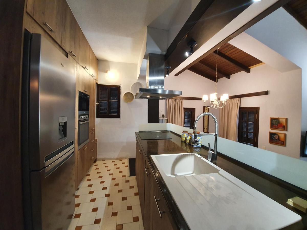 Villa Georgia อาคาราวี ภายนอก รูปภาพ