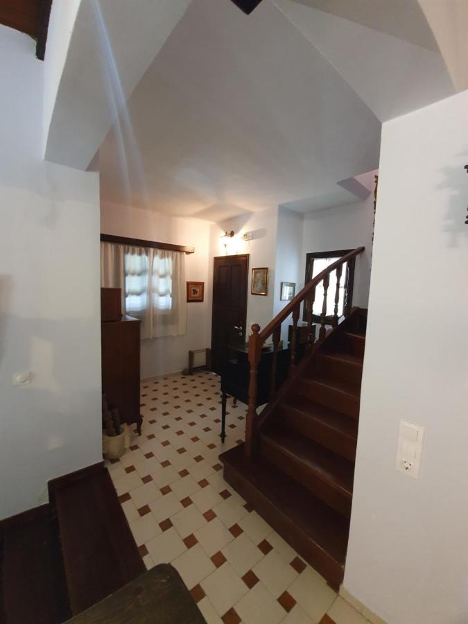 Villa Georgia อาคาราวี ภายนอก รูปภาพ