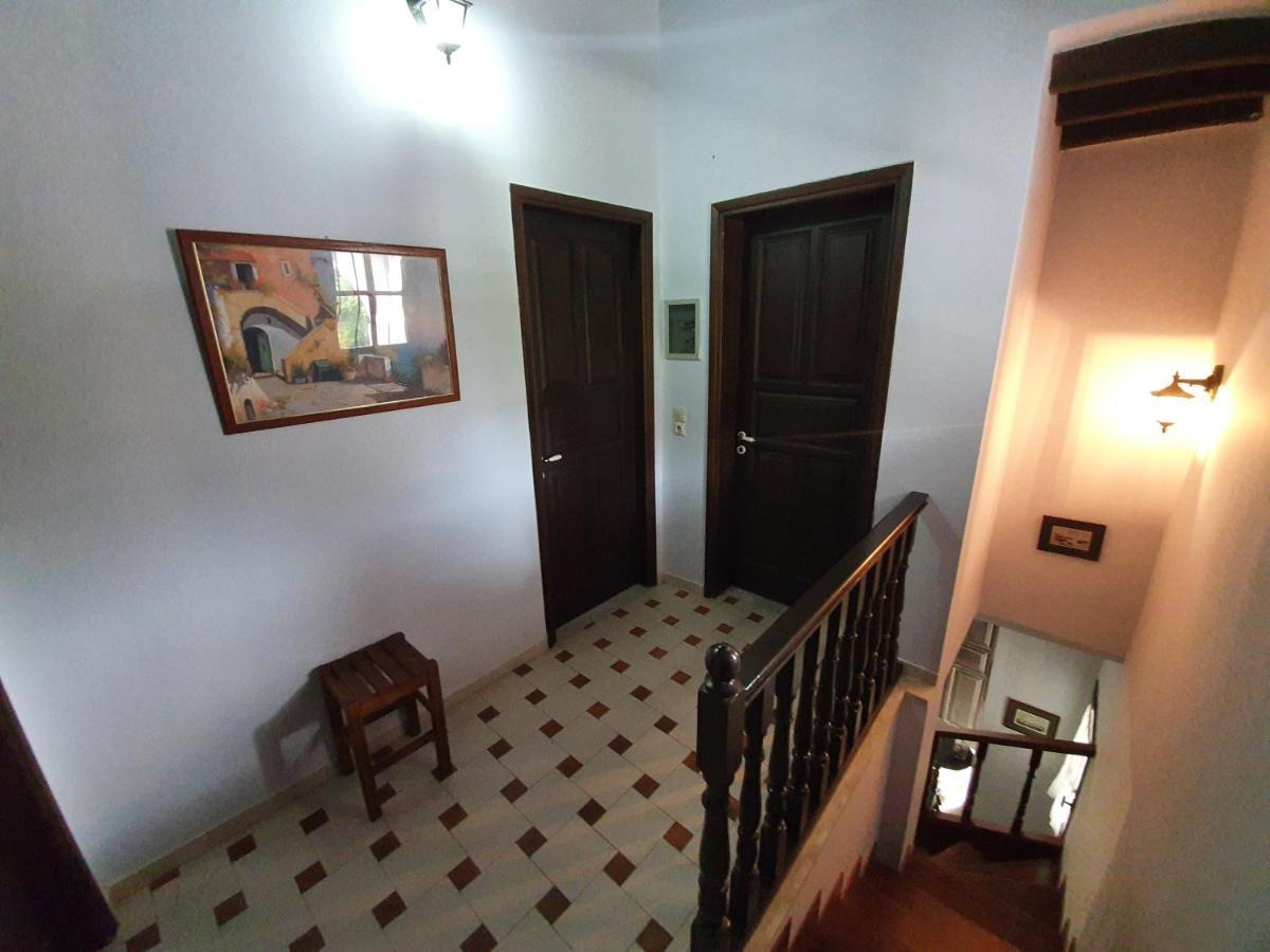 Villa Georgia อาคาราวี ภายนอก รูปภาพ