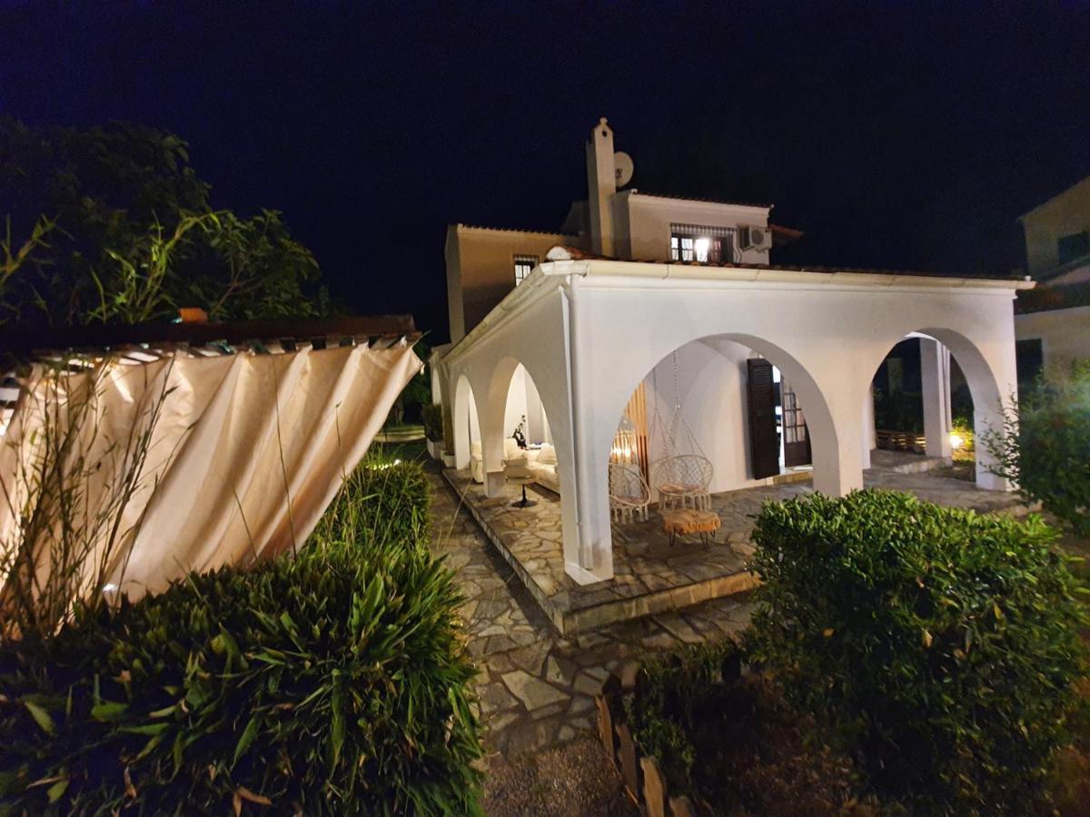 Villa Georgia อาคาราวี ภายนอก รูปภาพ